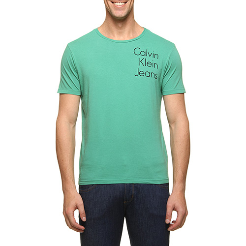 Camisetas Calvin Klein a partir de R$ 39,90 no Submarino
